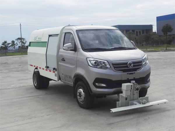 東風純電動路面養(yǎng)護車